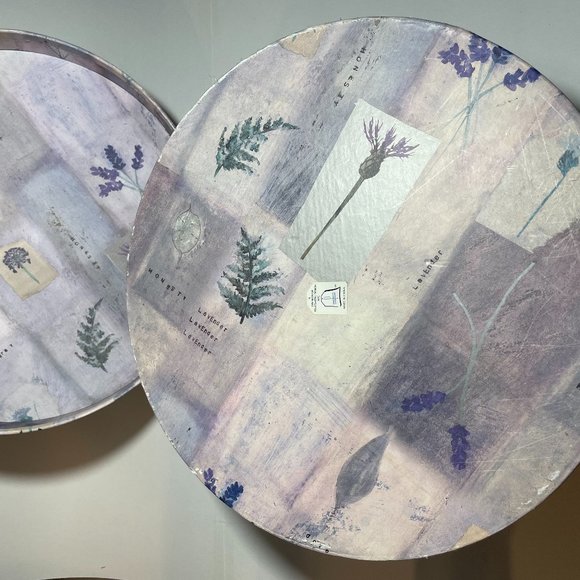 Hatbox Present Company Hatbox Round 12" Decorative Hatbox w/Cord Handle  EUC - Picture 2 of 8